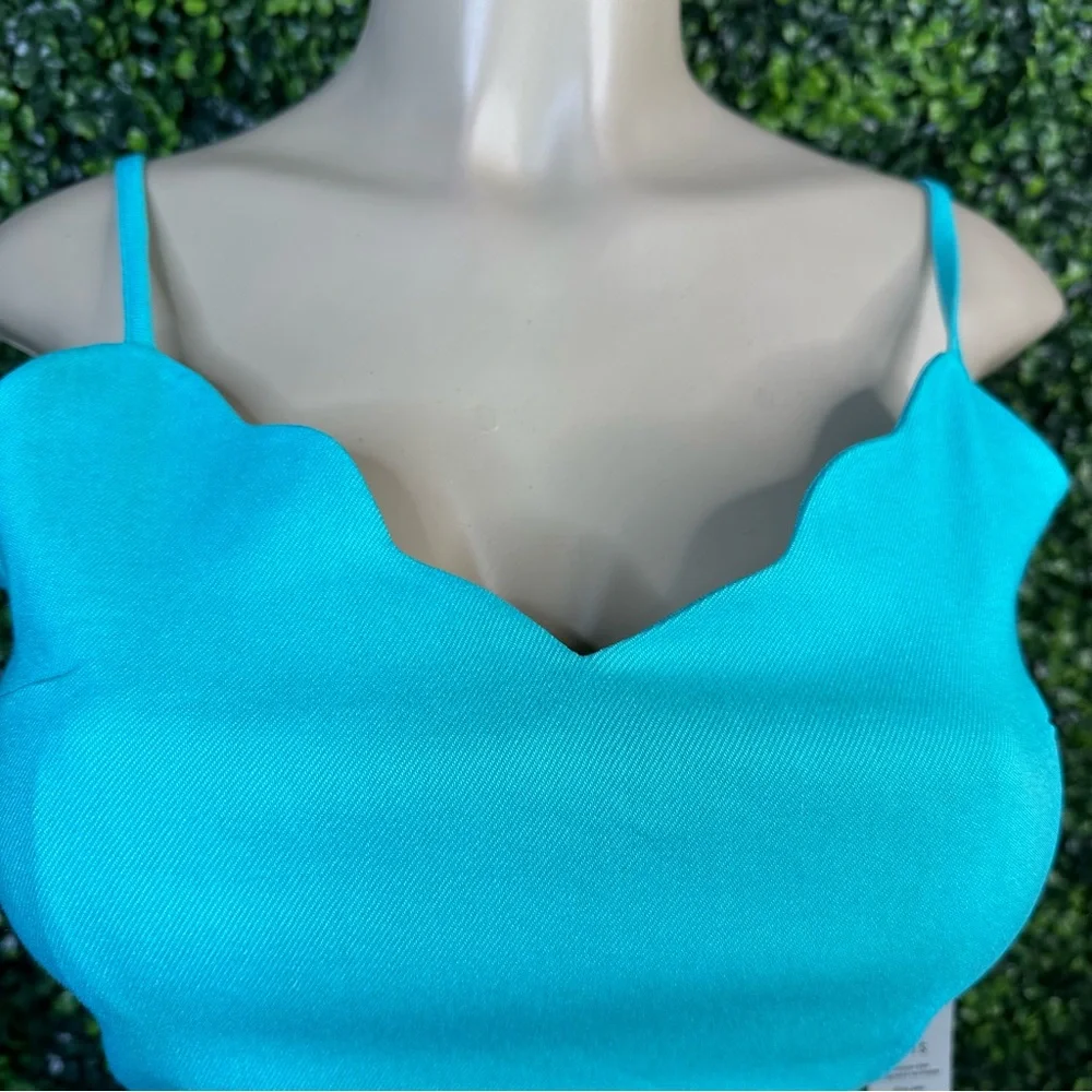 Nwt torquoise  Scalloped Crop Top‎ and Shorts Set resort wear summer